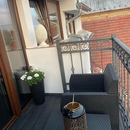 Apartament Kadan Exterior photo
